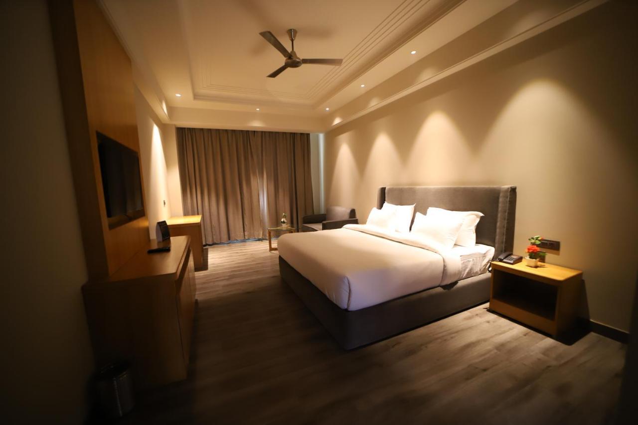 Hotel Abha Grand Aligarh Ngoại thất bức ảnh