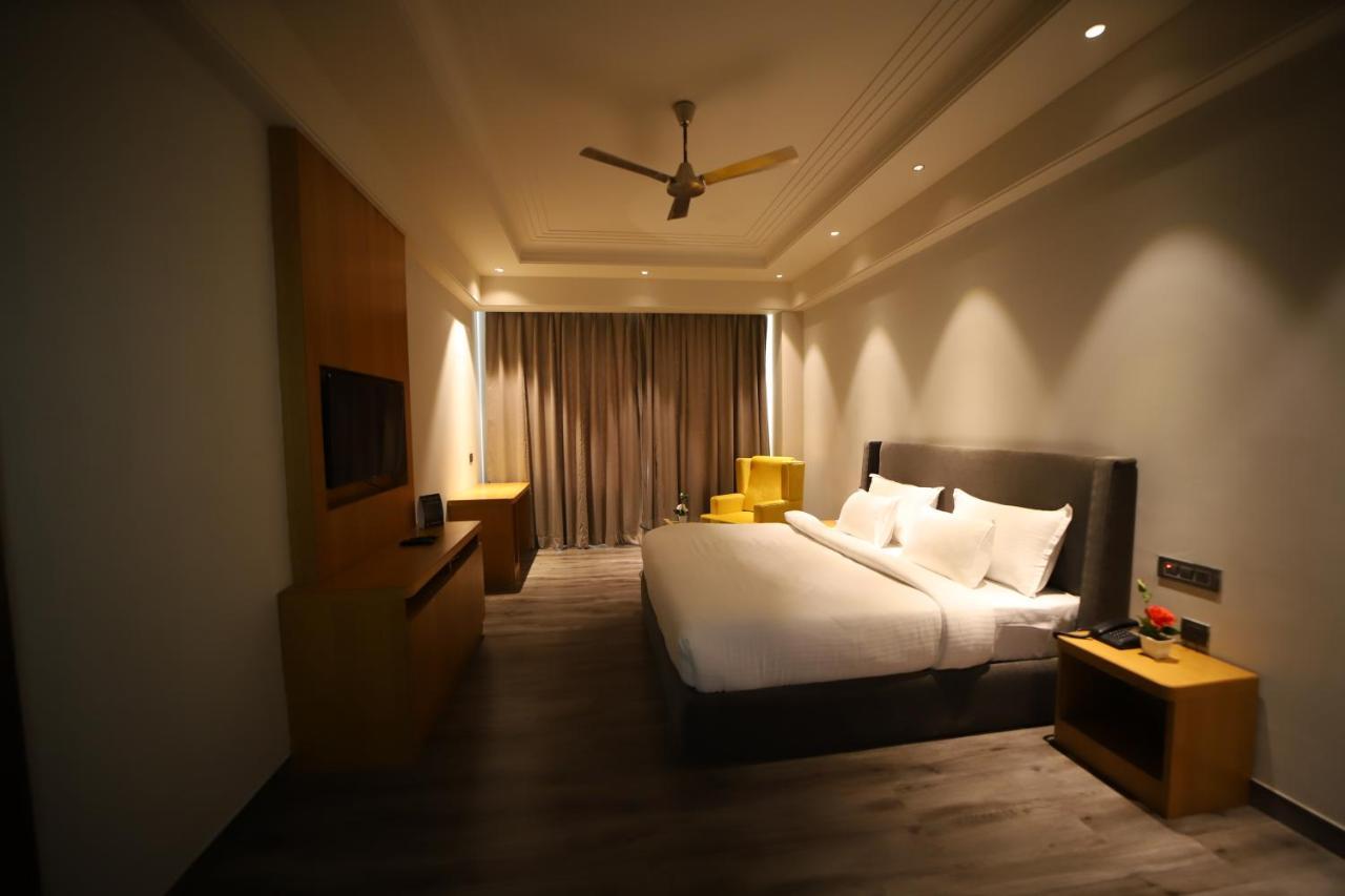 Hotel Abha Grand Aligarh Ngoại thất bức ảnh