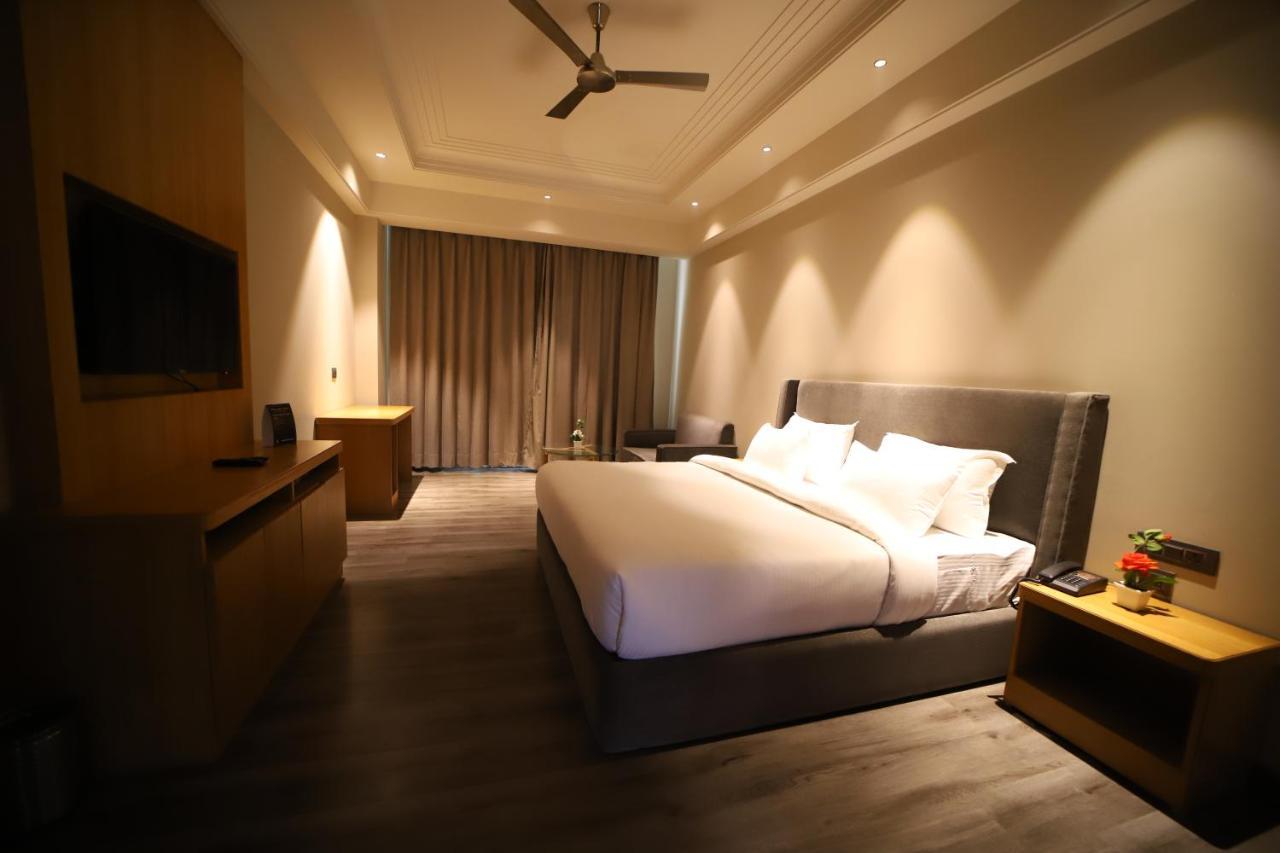 Hotel Abha Grand Aligarh Ngoại thất bức ảnh